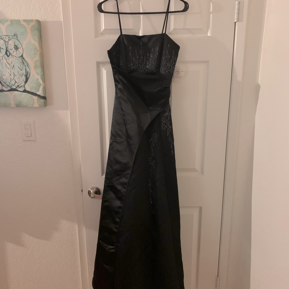 ***Brand New*** Debut Beautiful Black Dress